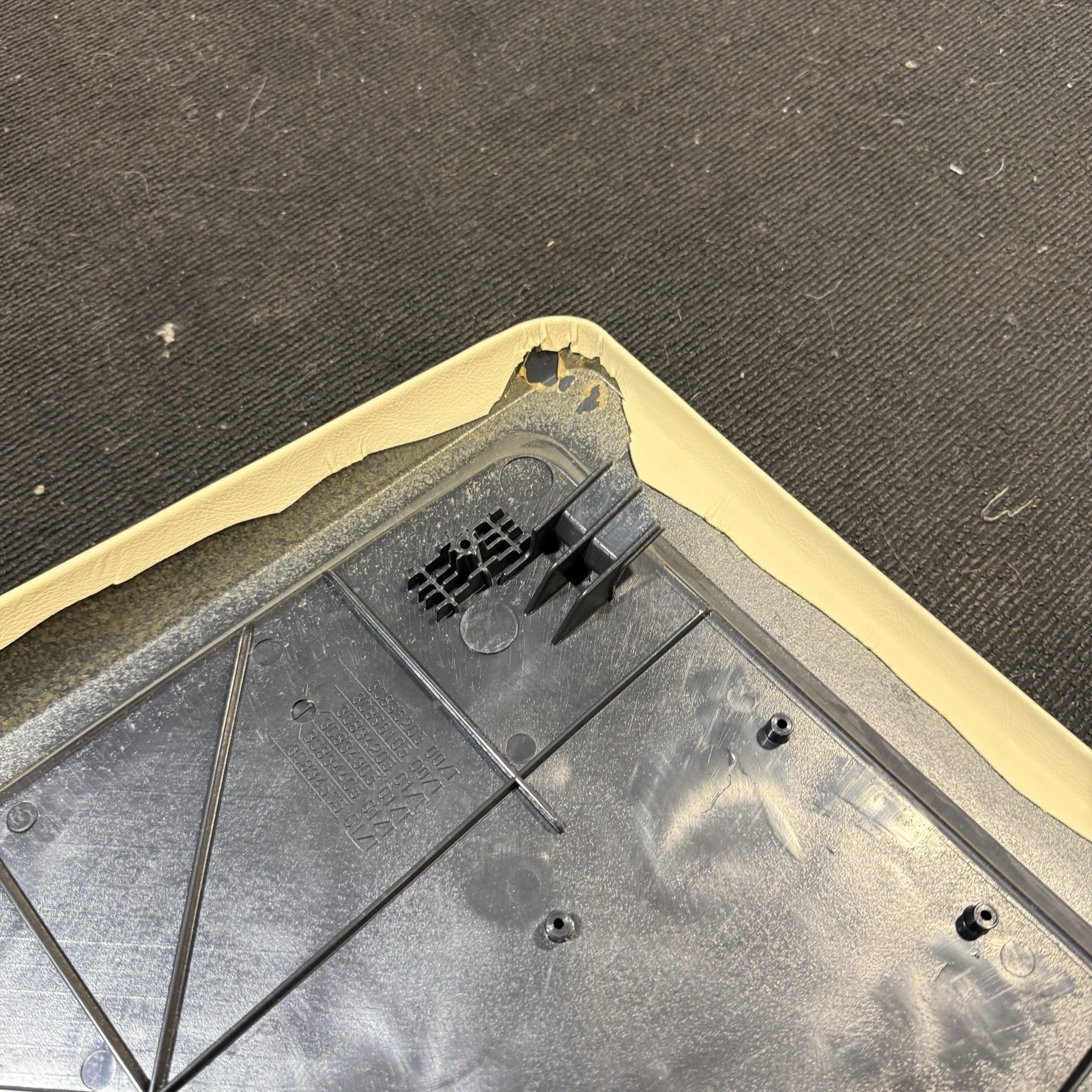 Maserati Quattroporte 2004-2008 Front Right Cover panel Beige