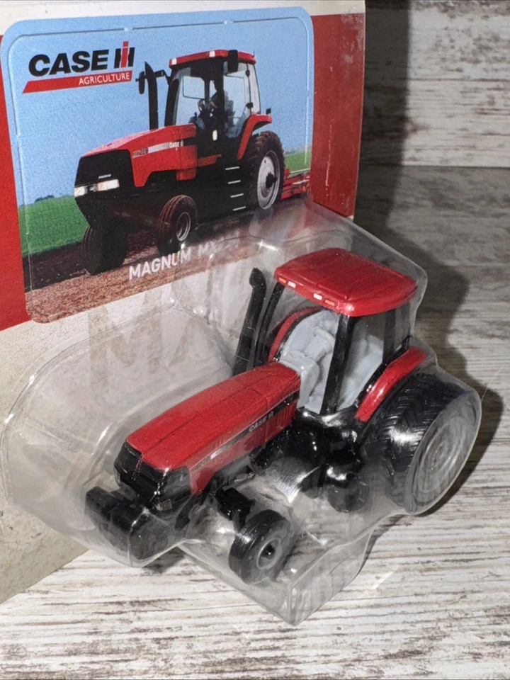 1/64 Scale Case IH MX220 Maxxum Tractor 2wd Duals Ertl Die-Cast Farm Toy Tractor - Image 3 of 4