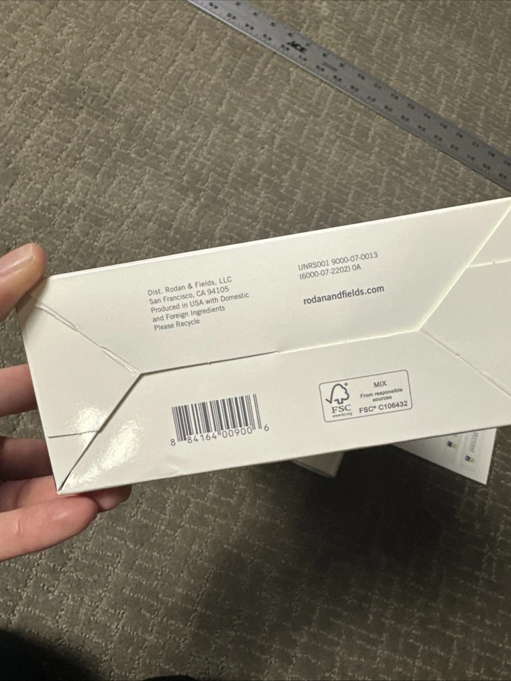 Tratamiento de lavado con regimiento para acné impecable Rodan and Fields nuevo caducidad 5/21 Foto 3 de 4