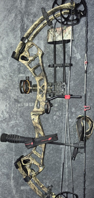 PSE Brute Force Lite Compound Bow Camo Right Hand Aluminum Carbon Fiber
