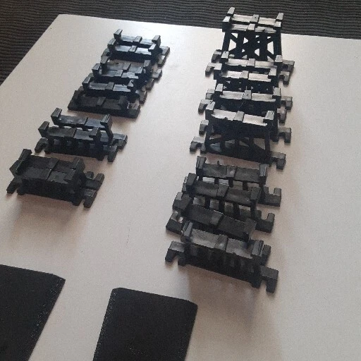 HO Scale Bachmann 46225 Bridge Trestle Set Loose for Electric Model Trains - Image 3 of 4