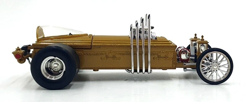 Auto World 1/18 Scale AWSS137 - The Mungsters Drag-u-la - Gold - Image 3 of 4