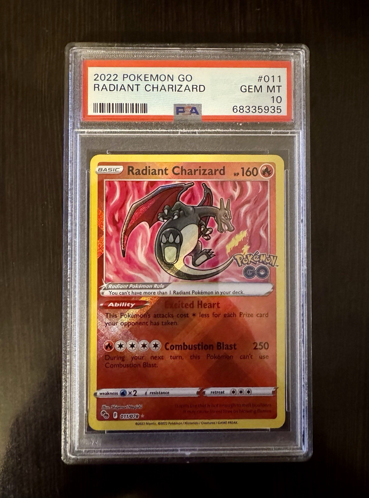 2022 Pokémon Go Radiant Charizard #011 PSA 10