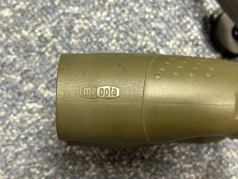 Meopta Meostar 10x42 B1 HD Binoculars Neckstrap and Cap - Very Good Condition - Image 4 of 4