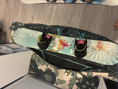 Fawn 24/7 Snowboard Size 159 With flow Bindings Excellent Condition