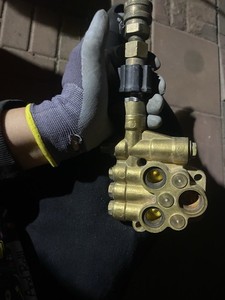 Brass Pressure Washer Pump Head Manifold w/ Fittings for Cold Water, Gold/Black