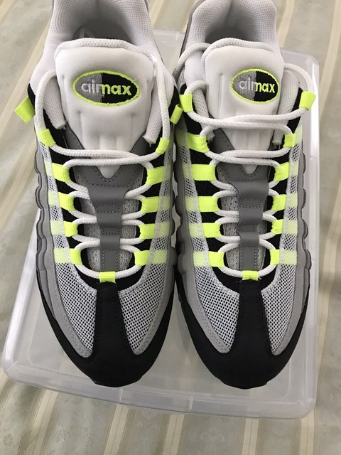 air max 95 black and neon green