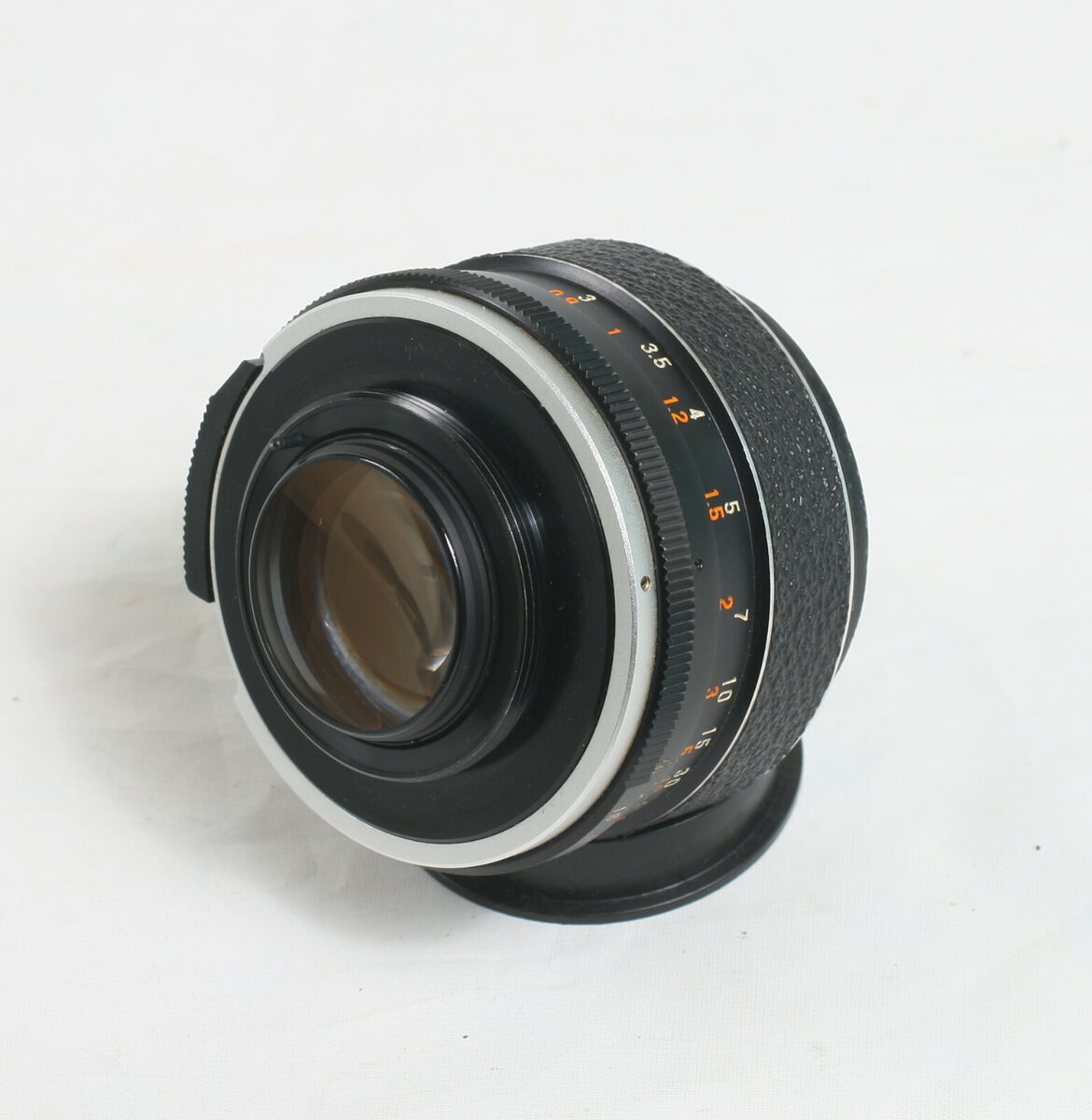 Original Tomioka Auto Revuenon 55mm f/1.4 M42 screw mount Original Tomioka Auto Revuenon 55mm f/1.4 M42 screw mount