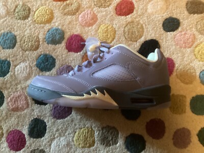 WMNS Air Jordan 5 Retro Low Indigo Haze