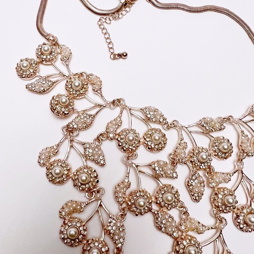 INC Collar Distintivo Babero Vid Floral Cristal Imitación Perla Tono Oro Rosa NUEVO - Imagen 3 de 6