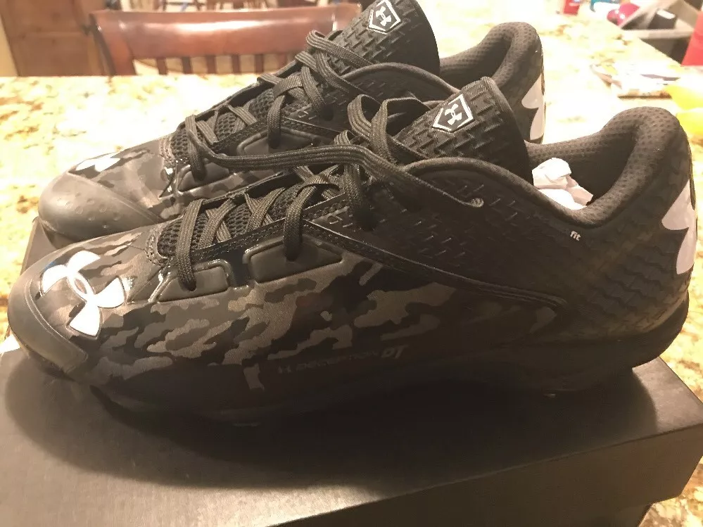Under armour 2024 deception dt low