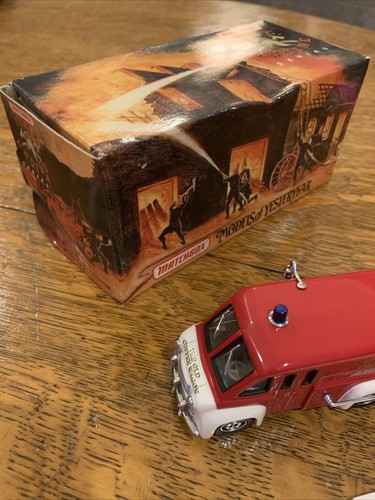 Matchbox YFE16 Models of Yesteryear Springfield Fire Brigade Dodge Route Van - Picture 3 of 3