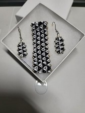 Women's Czech Glass Handmade bracelet set - Black / White - w/Magnetic Clasp