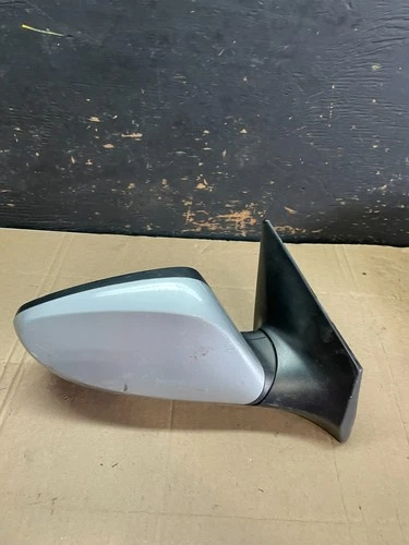 2011 to 2013 Kia Forte Right Passenger View Door Mirror OEM T2580 DG