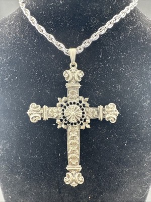 STUNNING VINTAGE ESTATE Silver/pewter TONED CROSS W/24  CHAIN