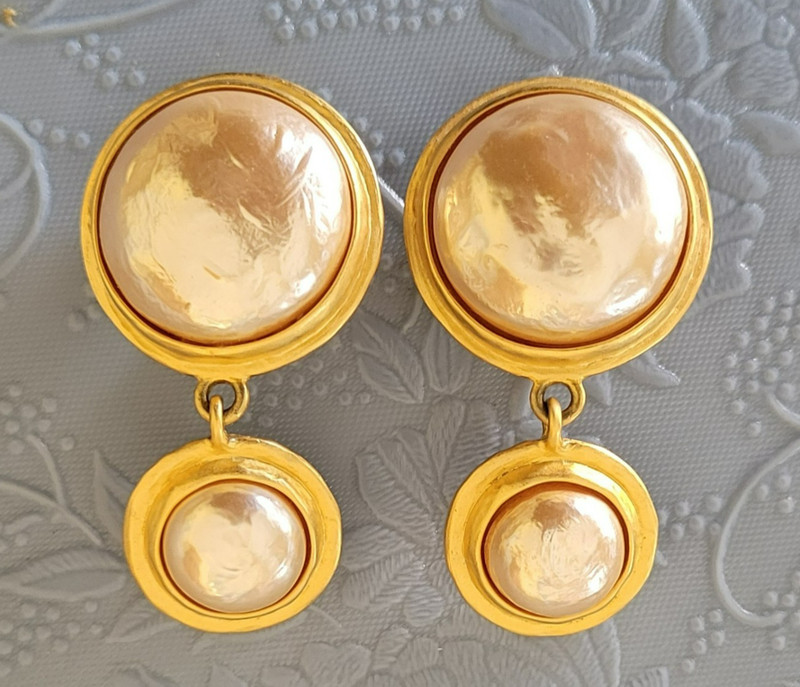 MINT Vintage Karl Lagerfeld Baroque Pearl Gold Plated Drop Clip-on Earrings