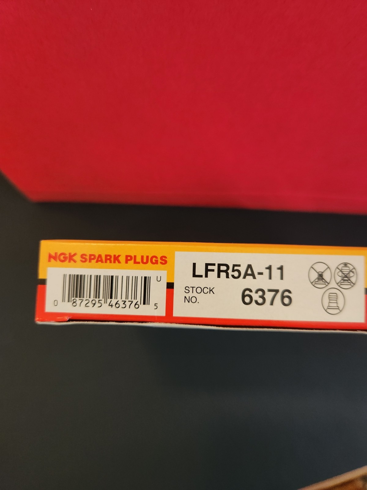  2 Pack NGK V-Power 6376 Spark Plugs LFR5A-11