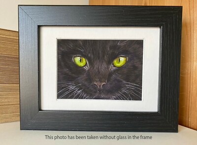 Gerahmter Minidruck mit schwarzem Katzengesicht aus meinem eigenen Aquarell Haustier Portrait Gemälde.