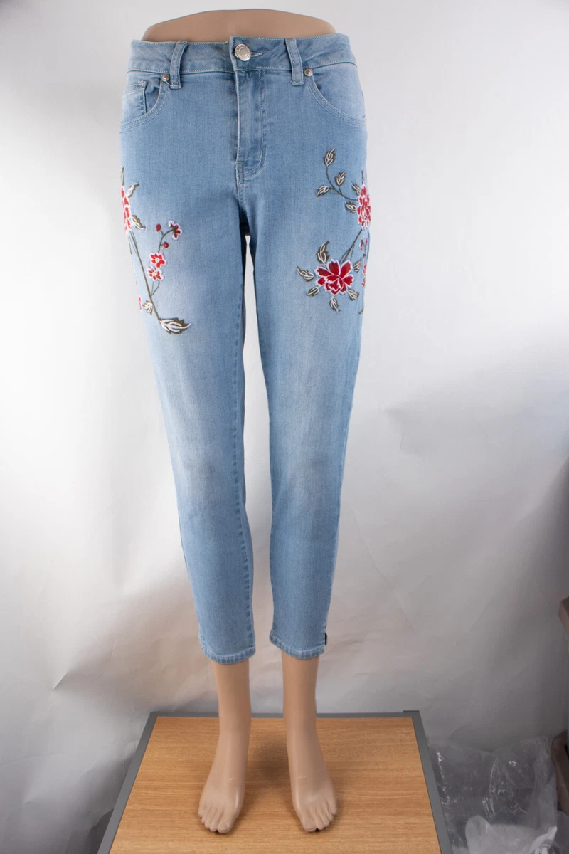 Sandpiper Jeans Capri 6 (29 X 25) Women's Denim Jeans Embroidered Floral  Detail