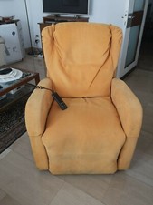 Poltrona relax elettrica reclinabile con sistema alzapersona per anziani 