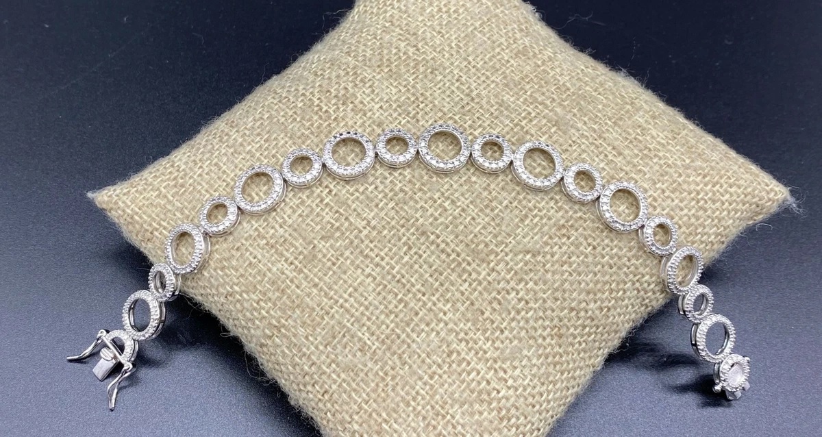 Iced Out Tennis Bracelets, VVS Moissanite Diamond Jewelry – peardedesign.com