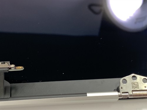 Apple MacBook Pro 13" A2338 LCD Screen Assembly Silver 661-17549 Grade C - Afbeelding 5 van 6