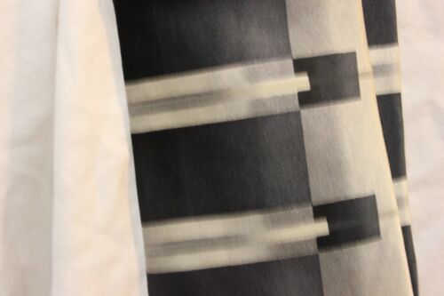 Via Mangoni Dress Neck tie 100% silk black, gray, silver, white - Picture 1 of 3