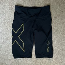 2XU black compression performance shorts women size medium Perfect Condition