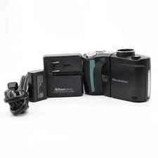 Nikon Coolpix 4500 4MP Digital Camera w/4x Zoom #708