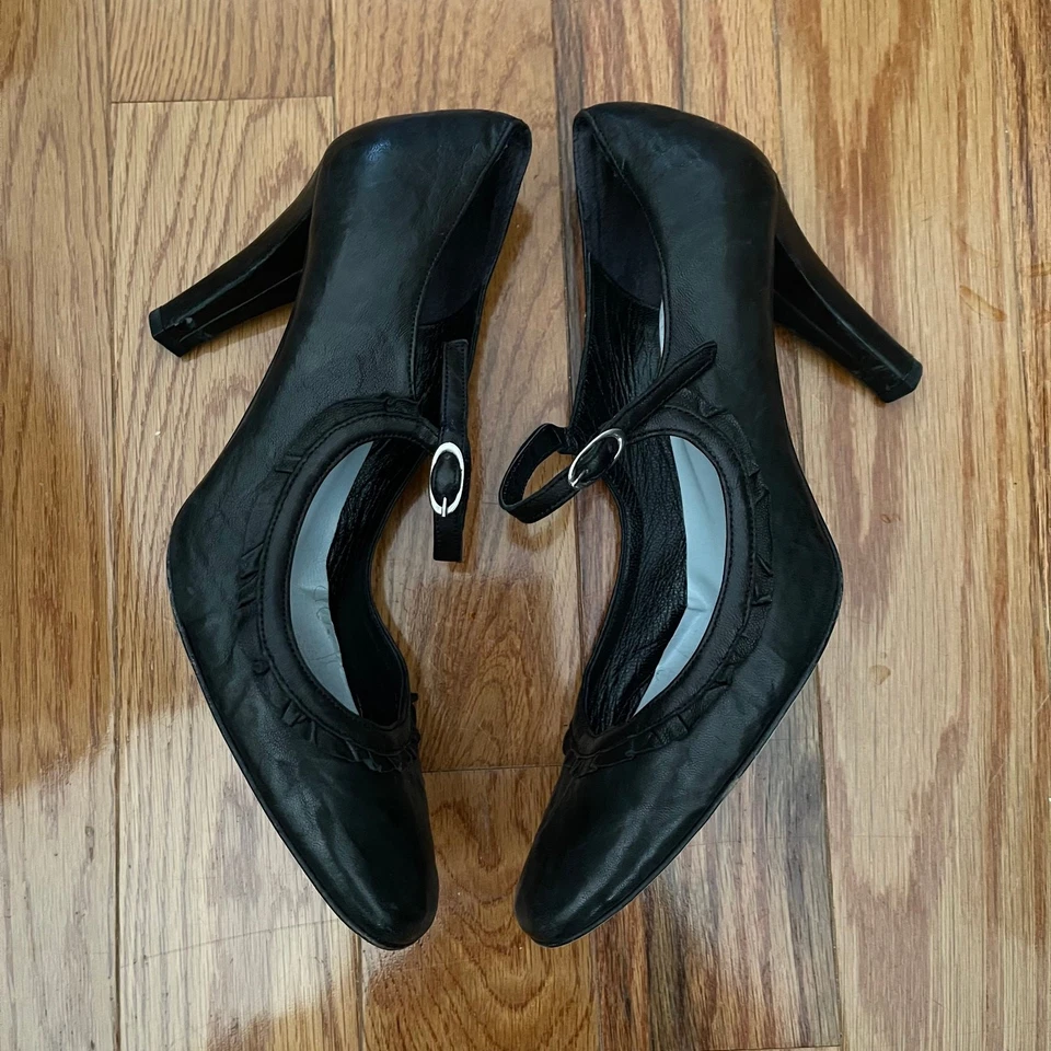 Zapatos de salón Cynthia Rowley Mary Jane para mujer 9,5 negros de cuero con volantes informales Foto 3 de 4