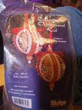 Sulyn RUBY SPARKLER Makes 2 Vtg Sequin Bead Christmas Ornament Craft Kit NOS
