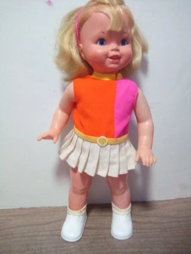 Vintage 1964 Mattel Swingy Doll in Original Clothes Nice Coloring  WORKS!