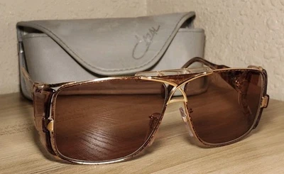 Gold 1980s Vintage Sunglasses for sale | eBay display picture 1