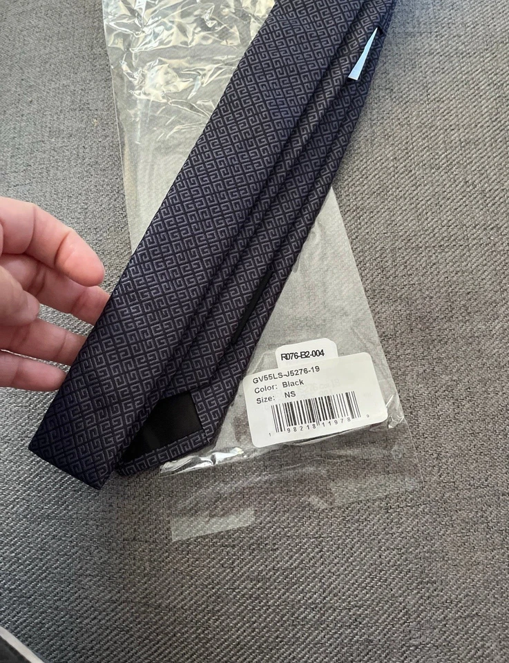 NEW GIVENCHY - Greca Men's Black 100% Silk - Image 4 of 4