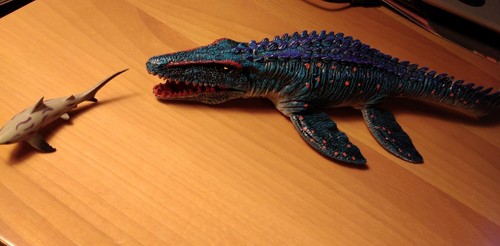 Dinosauro Acquatico MOSASAURUS visto su Jurassic World - 第 2/5 張圖片