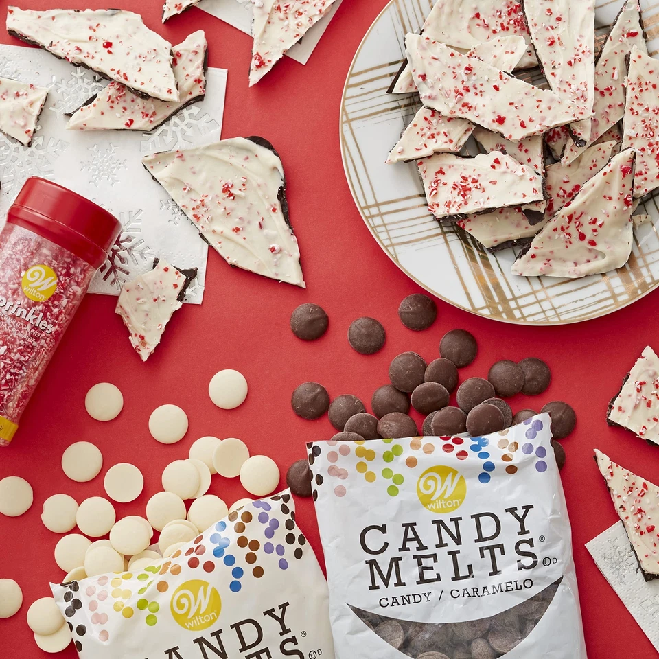 Блестящие пищевые брызги Wilton Peppermint Crunch 6,2 унции идеально подходят для праздничных угощений - Изображение 4 из 4