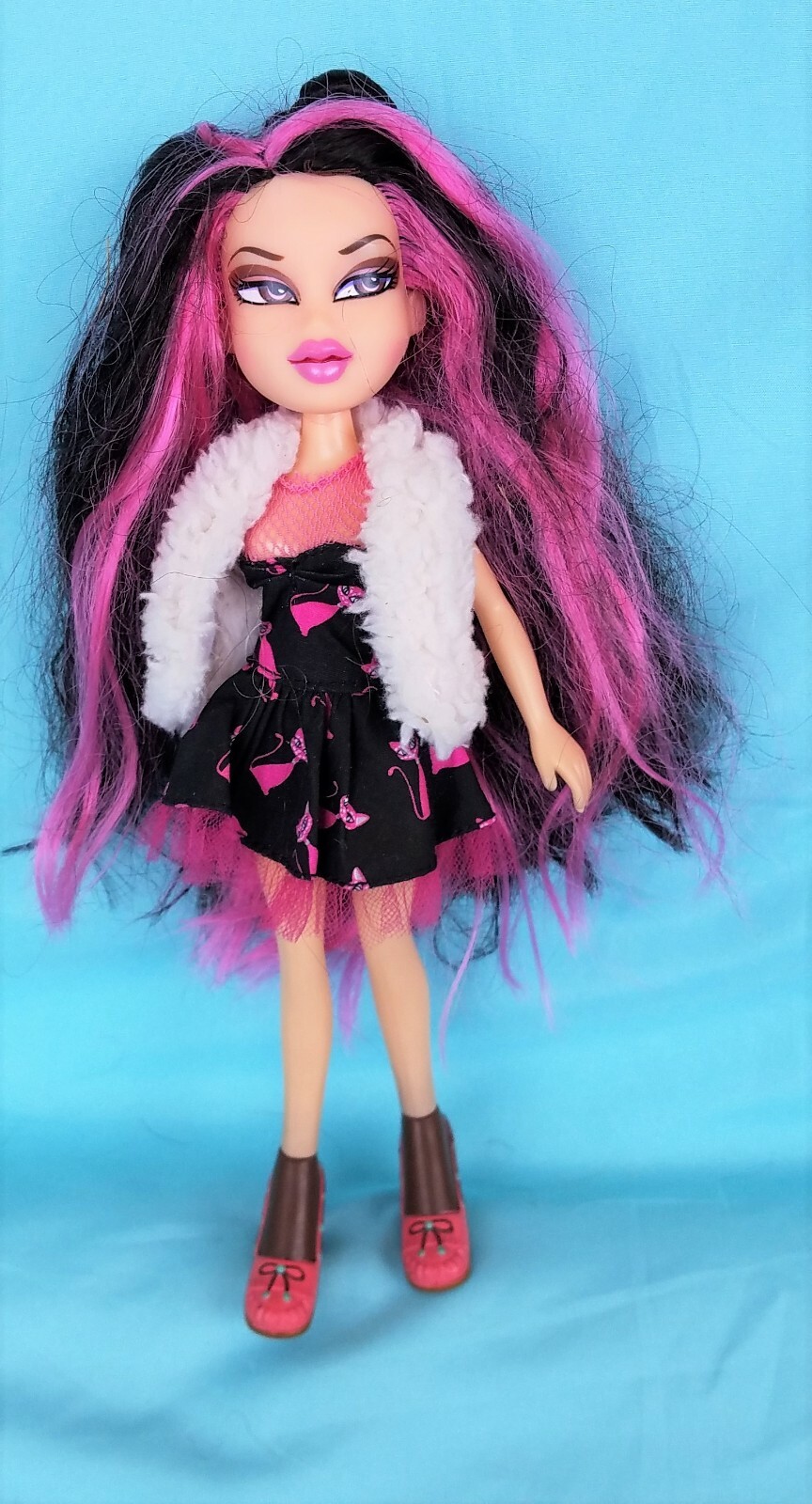 bratz doll pink hair