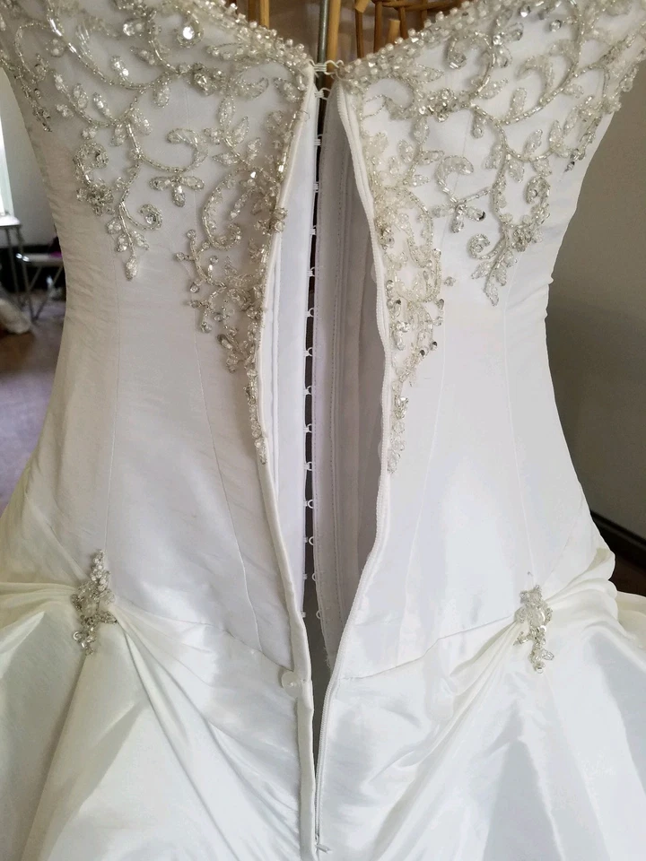 Принцесса красивое свадебное платье 6. Очищен и готов к носке. - Изображение 4 из 4
