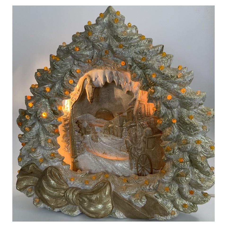 Vtg 3D Ceramic Light Up Christmas Tree Village/Street Scene Large 15x15