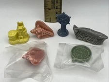 Wade Whimsies Lot of 6 Vtg Miniature Figurines Fish Shell Sand