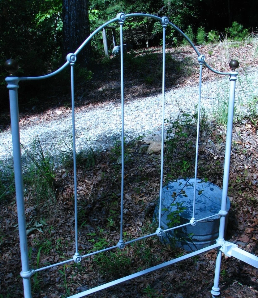 ANTIQUE IRON & BRASS BED c.1900 CANNONBALL FINIALS 75" X 43"  - Image 2 of 4