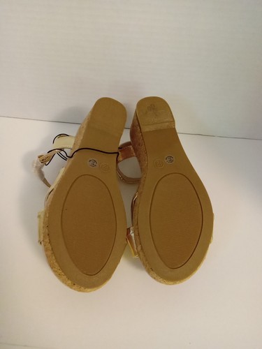 Thereabouts Girls Gold Scarlett Memory Foam Front Knot Buckle Sandals Size 12M - Picture 6 of 6