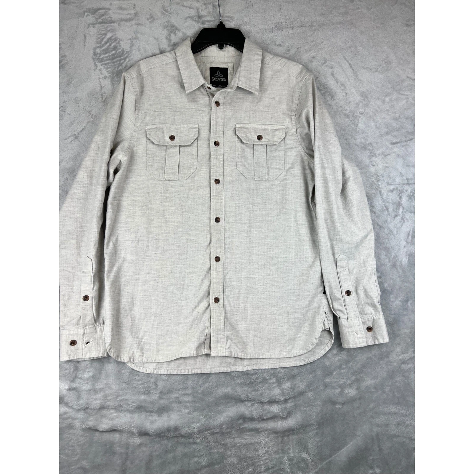 Prana cardston Men's Medium Long Sleeve Button Up Shirt Two Pocket Casual preppy
Opens in a new wind