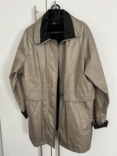 THOMAS MARSHALL LADIES BEIGE COAT SIZE MEDIUM