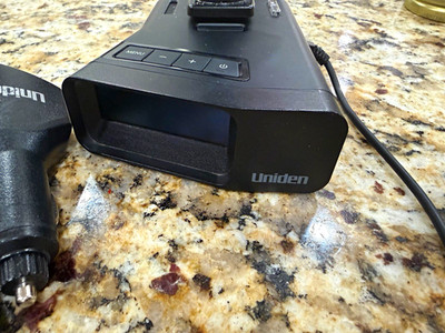 Uniden R7 GPS Radar/Laser Detector w/ Windshield Mount & 12V Power Cord