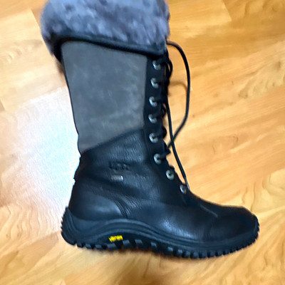 NIB UGG Adirondack Tall Waterproof Winter Boots Black Grey Women s 9 Slim Calf