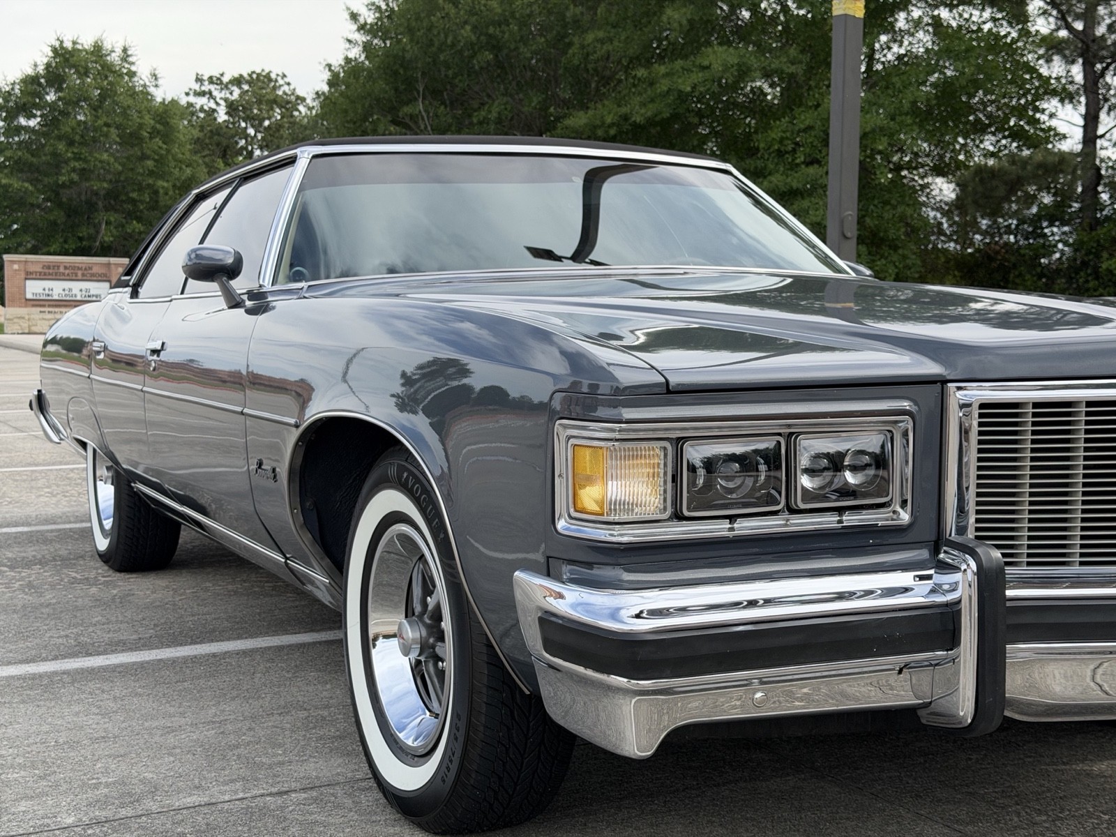 1976 Pontiac Bonneville for sale in Conroe Texas