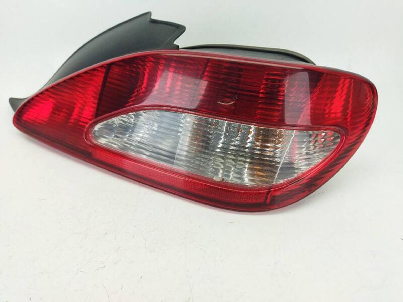 PEUGEOT 406 COUPE S1 S2 2.2 HDI 1997 2289D Right Rear Lamp RH