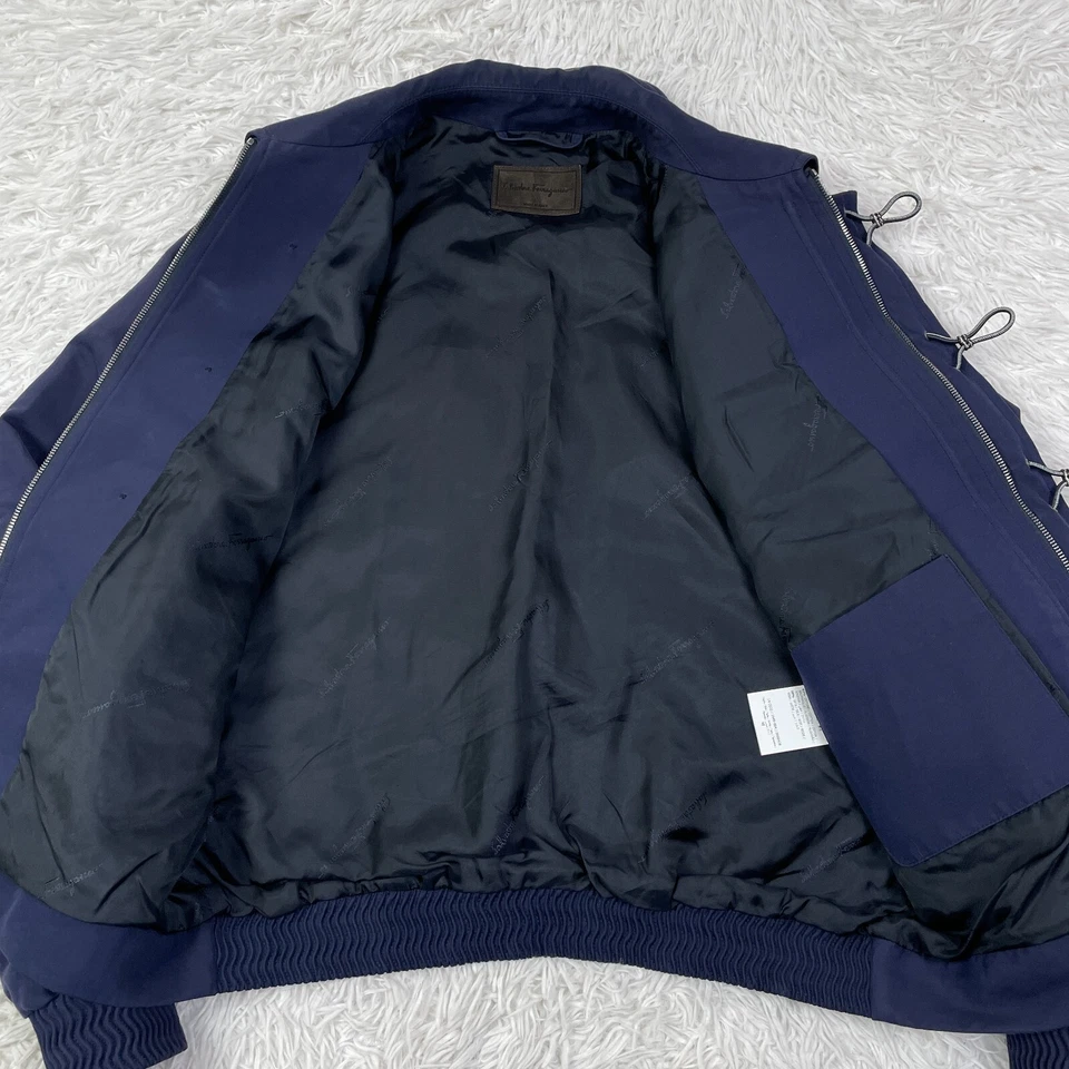 Chaqueta Salvatore Ferragamo Para Hombre 48 Azul Italiano Cuerno Botones Cierres de Cuero Hombres Foto 3 de 4