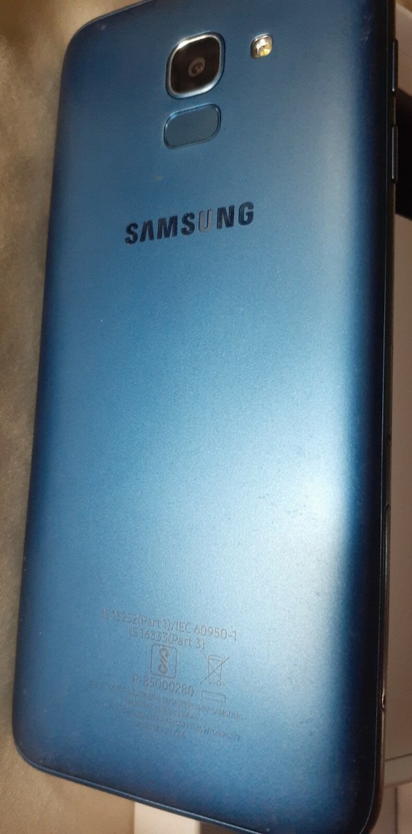 Samsung Galaxy J6 4GB Ram, 64 GB + 8 months of unlimited Text